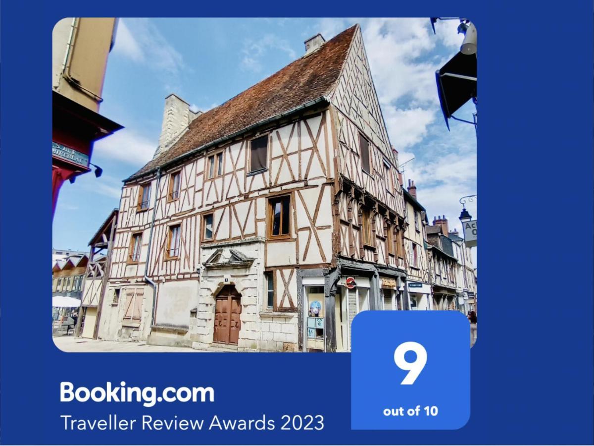 Ferienwohnung 2 Pieces Totalement Renove Au Coeur De Bourges Exterior foto
